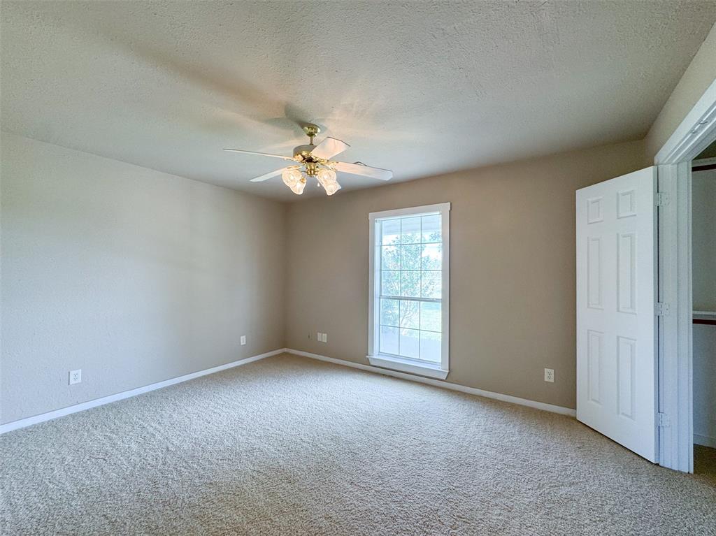 6568 Michael Road Sanger, TX 76266 - Photo 11 of 27