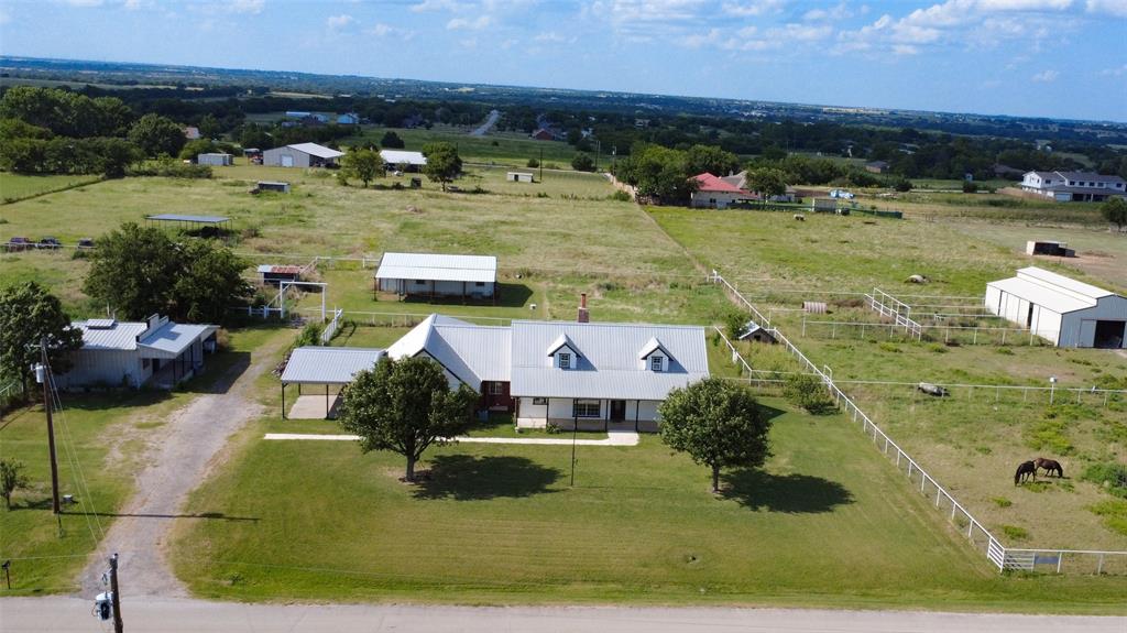 6568 Michael Road Sanger, TX 76266 - Photo 3 of 27