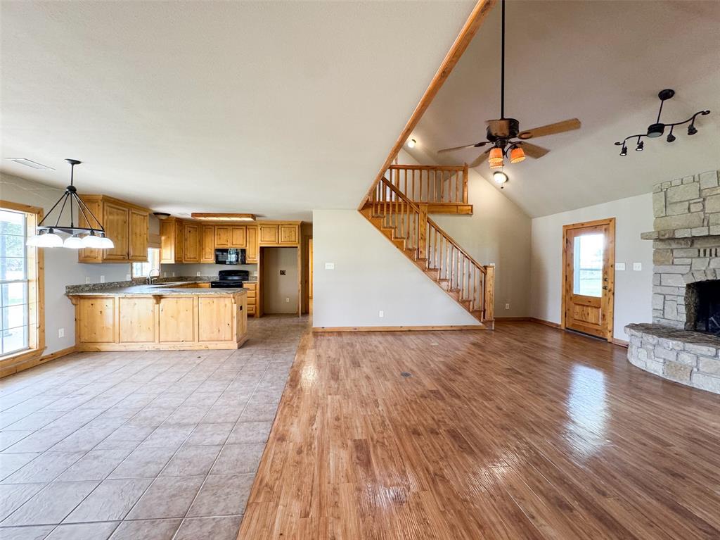 6568 Michael Road Sanger, TX 76266 - Photo 5 of 27 Open Living area