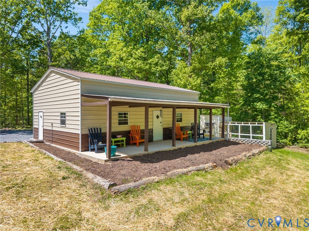 6126 Autumn Bluff Road Powhatan, VA 23139 - Photo 7 of 47