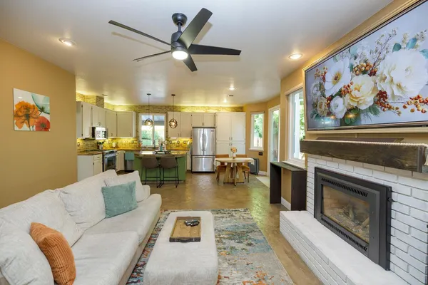 $735,000 | 227 Van Dyken Way, Ripon, CA 95366