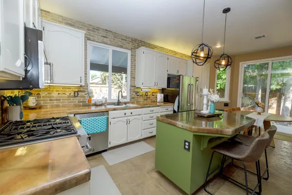 $735,000 | 227 Van Dyken Way, Ripon, CA 95366