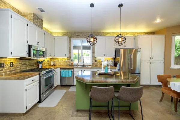 $735,000 | 227 Van Dyken Way, Ripon, CA 95366