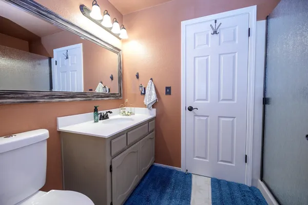 $735,000 | 227 Van Dyken Way, Ripon, CA 95366