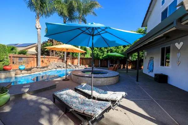 $735,000 | 227 Van Dyken Way, Ripon, CA 95366