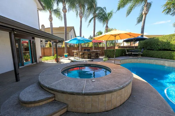 $735,000 | 227 Van Dyken Way, Ripon, CA 95366