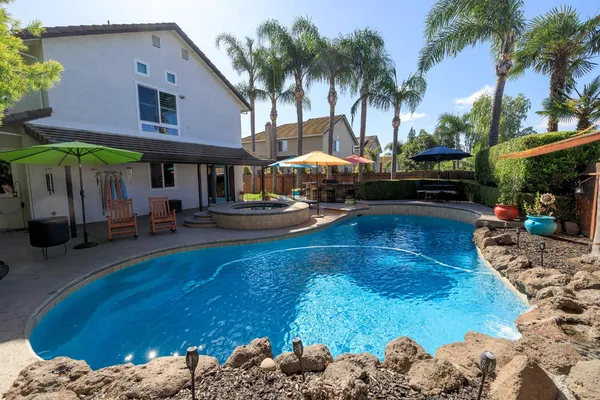 $735,000 | 227 Van Dyken Way, Ripon, CA 95366