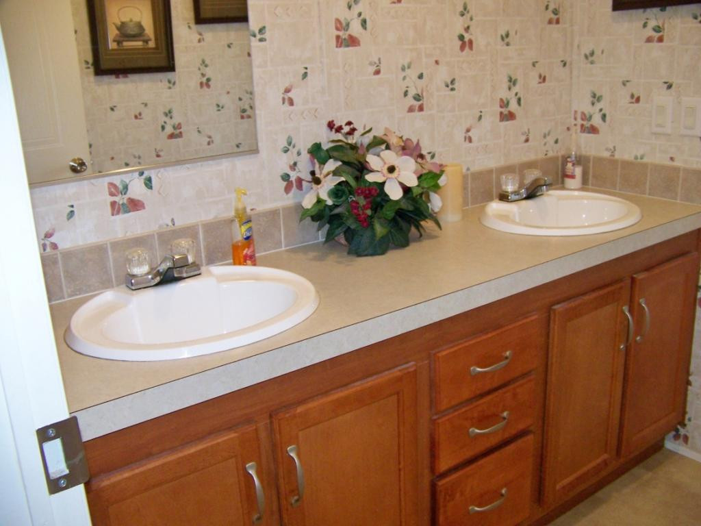 150 Pactolus Road Kingsport, TN 37663 - Photo 20 of 31 Second Full Bath