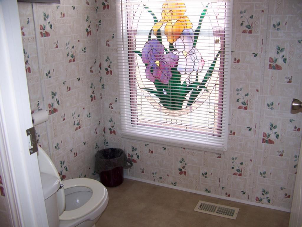 150 Pactolus Road Kingsport, TN 37663 - Photo 21 of 31 Second BathAlt View