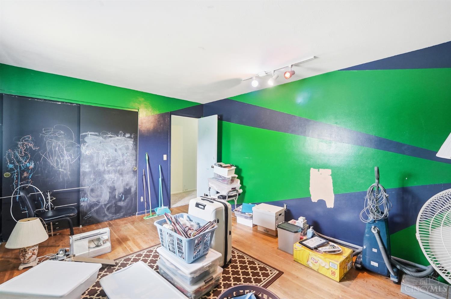 4455 Cloverhill Terrace Cincinnati, OH 45238 - Photo 57 of 78
