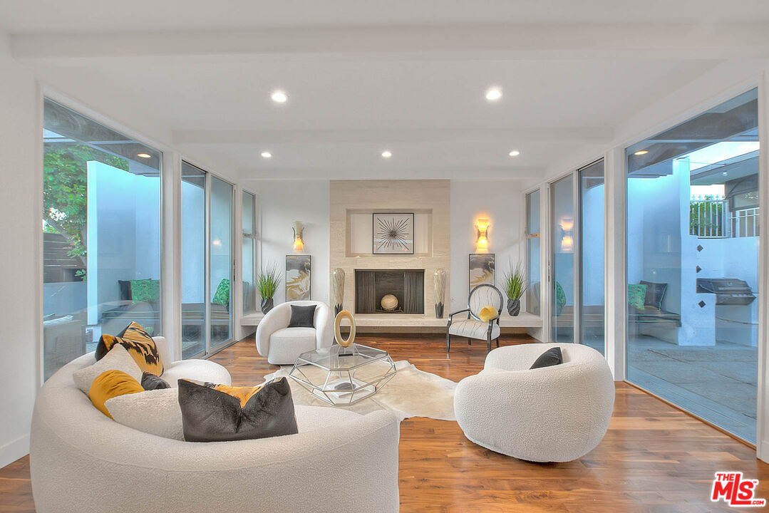 3804 Duray Place Los Angeles, CA 90008 - Photo 21 of 73