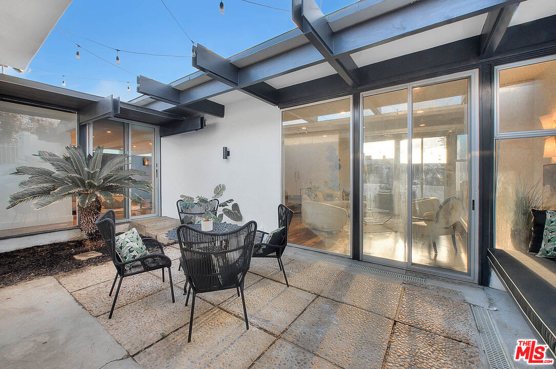 3804 Duray Place Los Angeles, CA 90008 - Photo 49 of 73