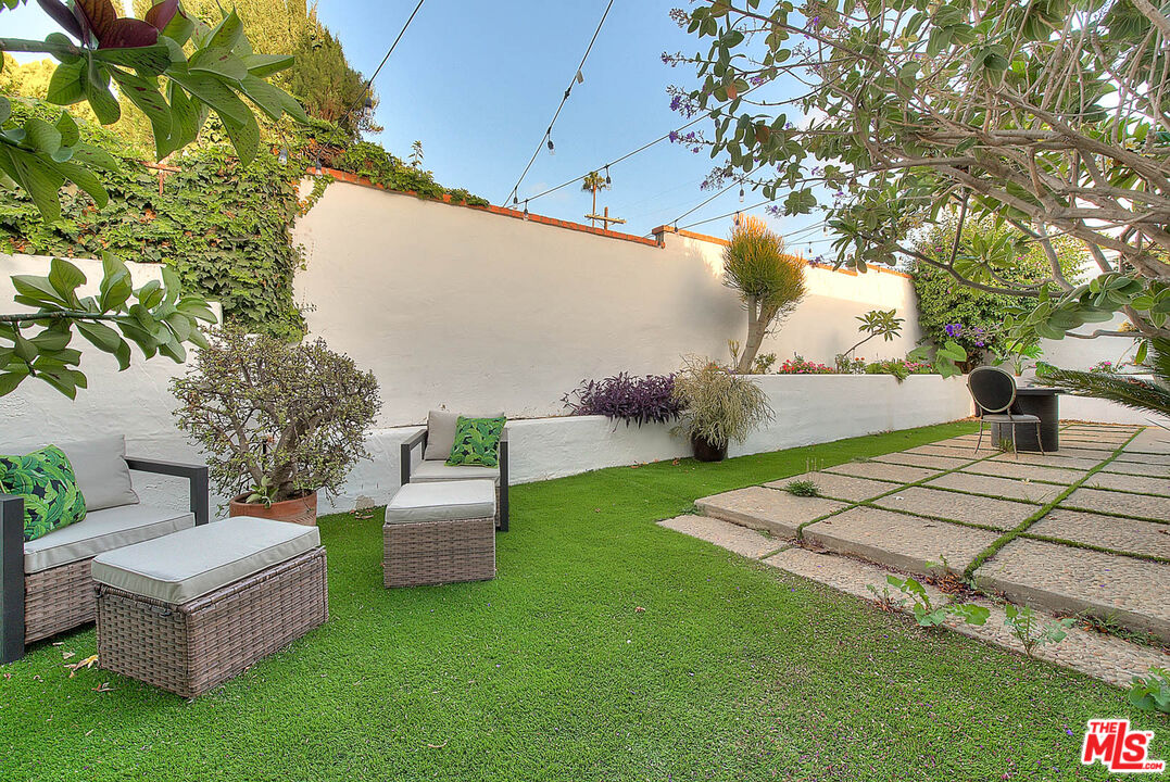 3804 Duray Place Los Angeles, CA 90008 - Photo 67 of 73