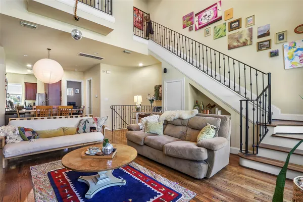 $3,400 | 1905 Summer Street, Houston, TX 77007