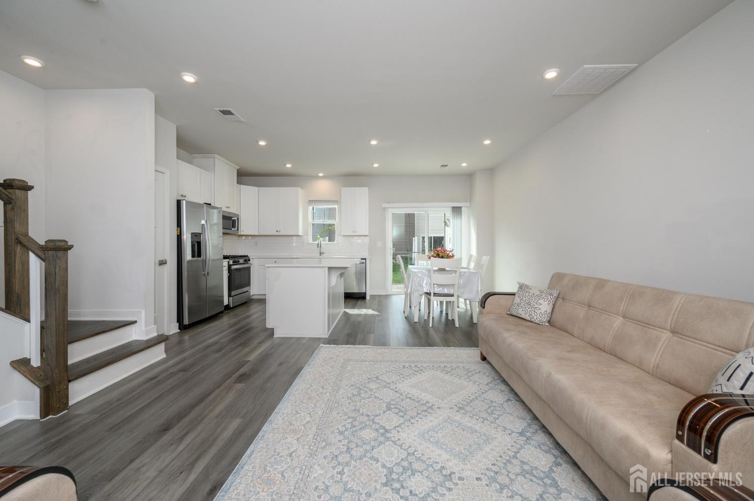 29 Athens Way Cliffwood, NJ 07721 - Photo 15 of 35 Gallery Image 15