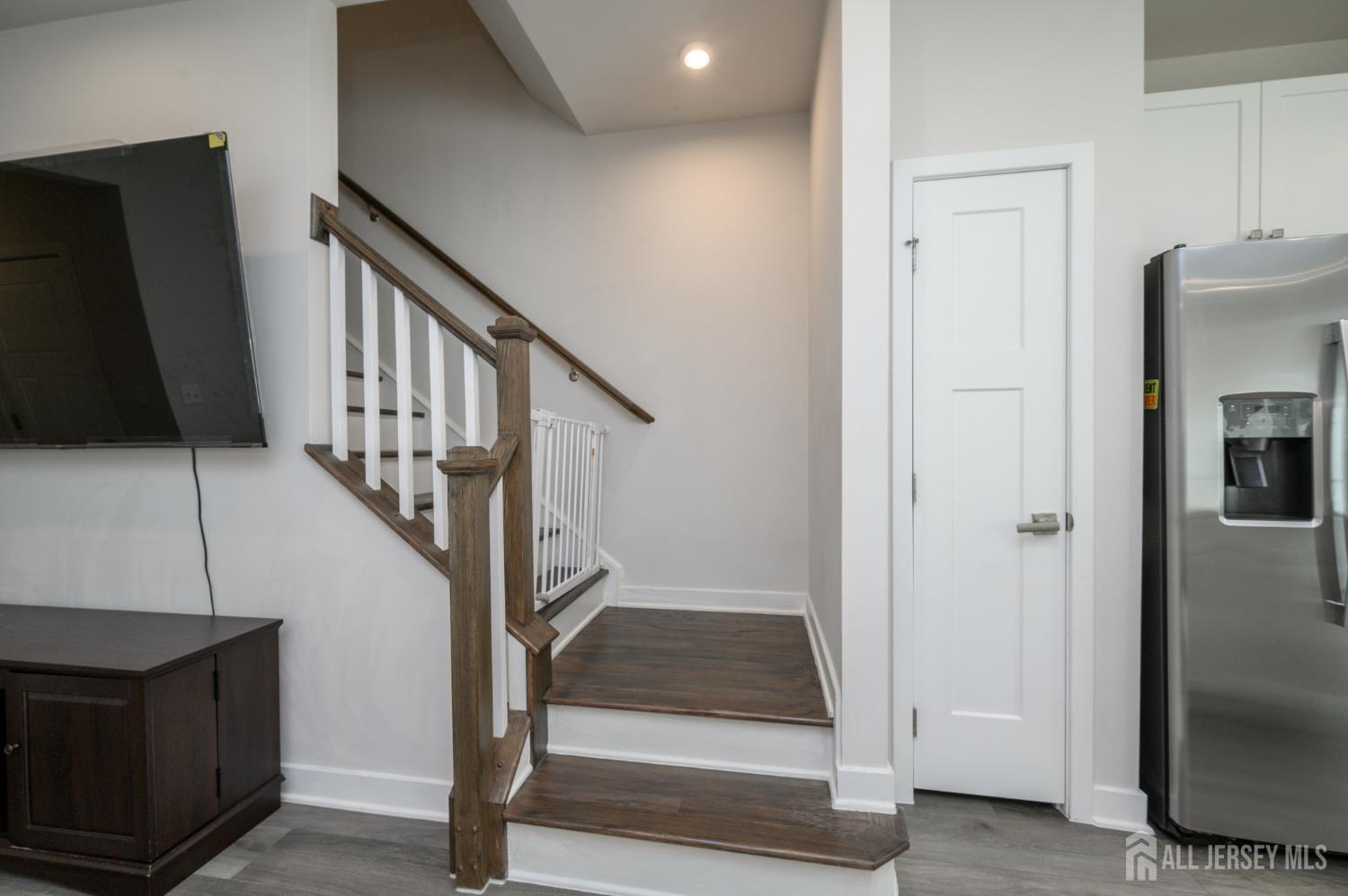 29 Athens Way Cliffwood, NJ 07721 - Photo 17 of 35 Gallery Image 17