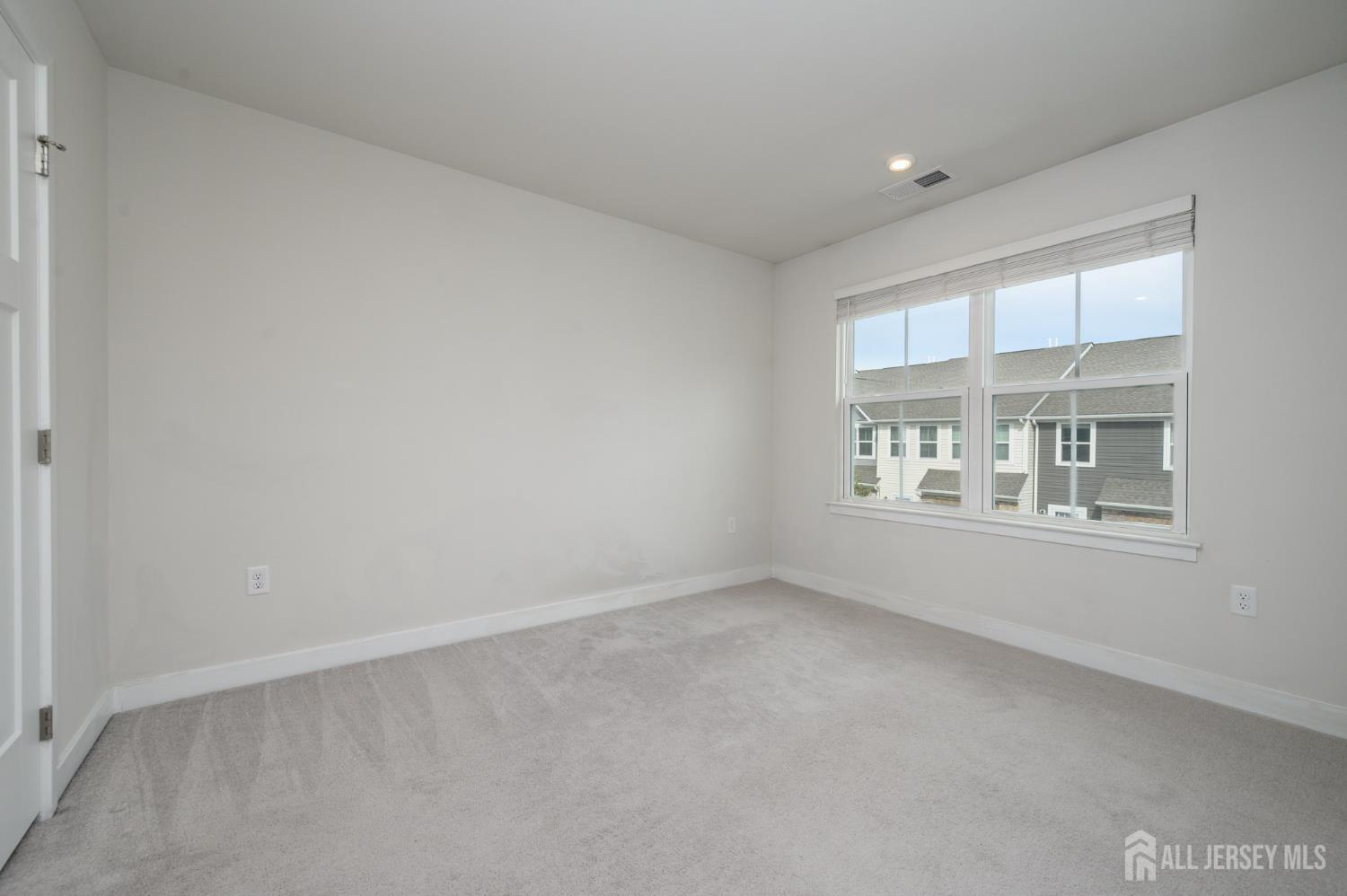 29 Athens Way Cliffwood, NJ 07721 - Photo 21 of 35 Gallery Image 21