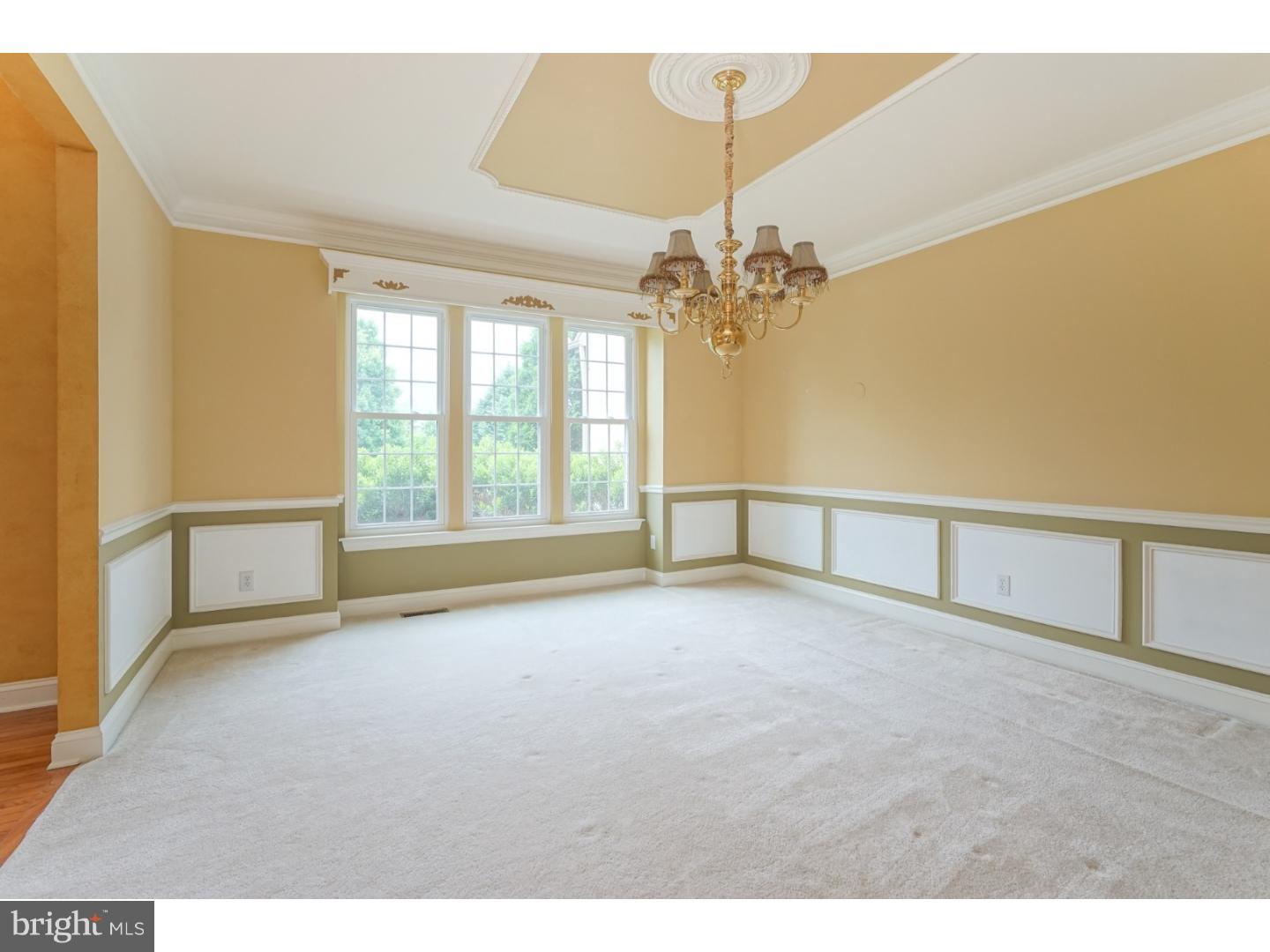 22 Jasmine Road Lumberton, NJ 08048 - Photo 3 of 25 Dining Room