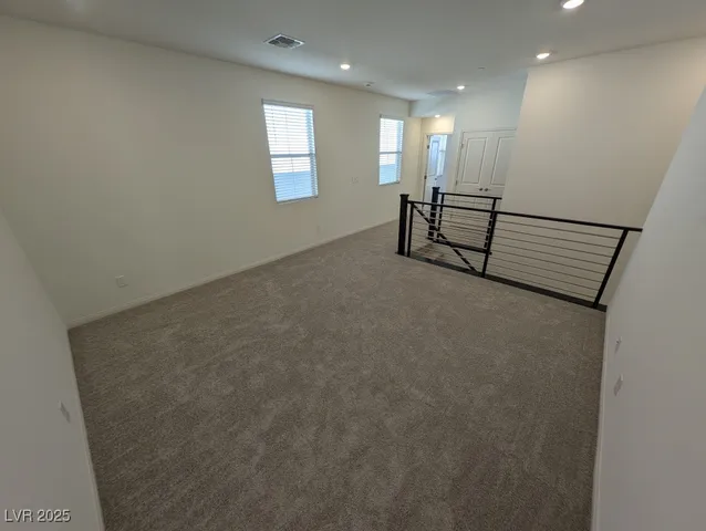 $3,800 | 544 Clover Bar Lane, Las Vegas, NV 89138