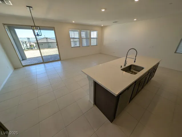 $3,800 | 544 Clover Bar Lane, Las Vegas, NV 89138