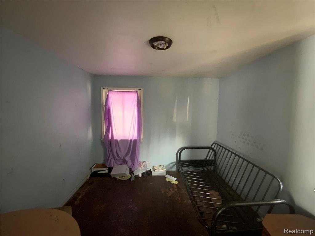 18827 Moross Road Detroit, MI 48224 - Photo 5 of 19