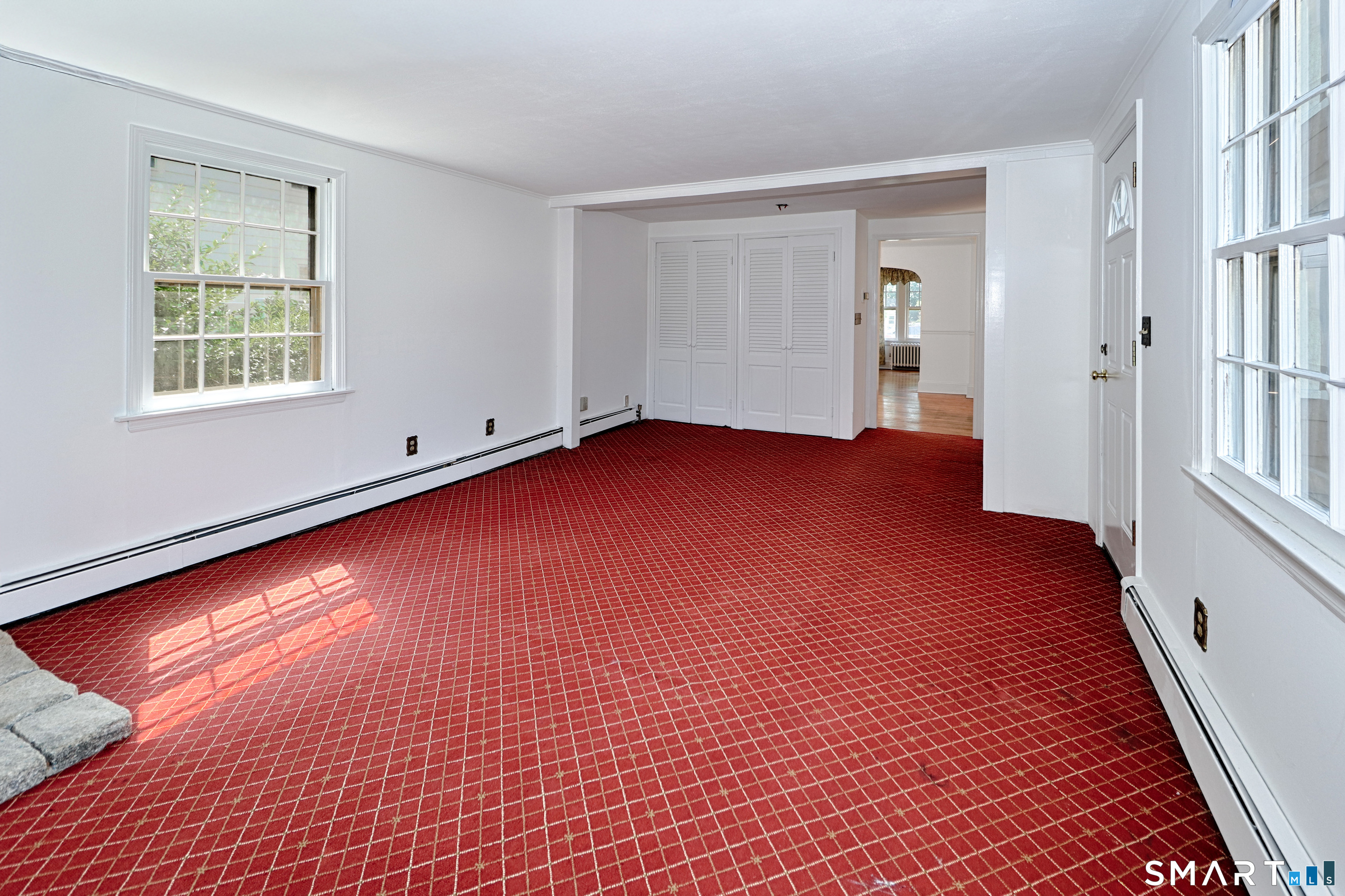 104 Henderson Road Fairfield, CT 06824 - Photo 12 of 26 Family room or 4th Bedroom?
