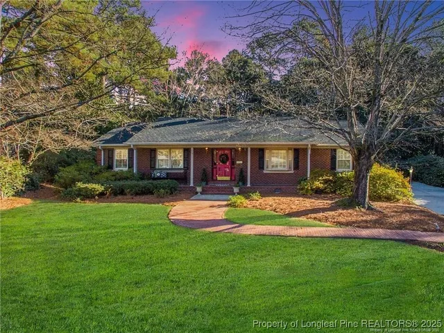 $2,700 | 2616 Westchester Drive, Fayetteville, NC 28303