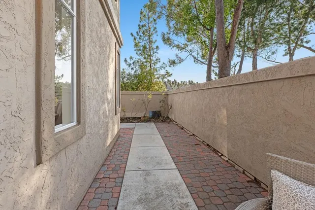 $899,000 | 12490 Heatherton Court, Unit 8, San Diego, CA 92128