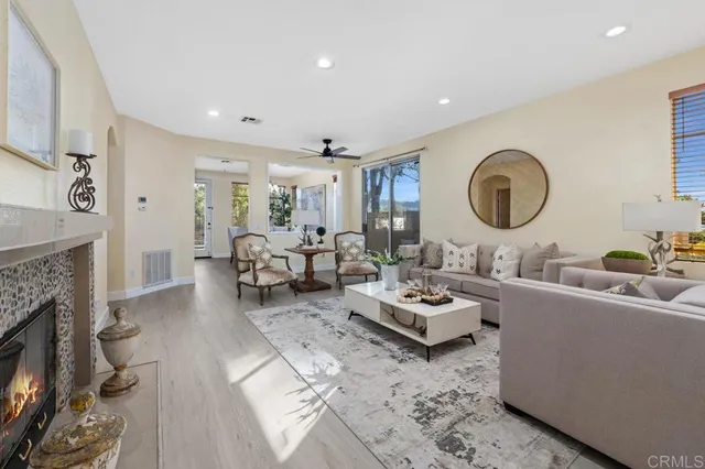 $899,000 | 12490 Heatherton Court, Unit 8, San Diego, CA 92128