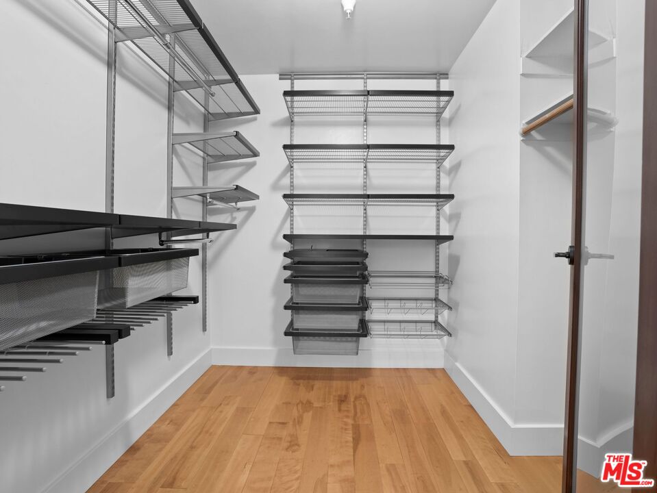 460 South Spring Street, Unit 512 Los Angeles, CA 90013 - Photo 14 of 33