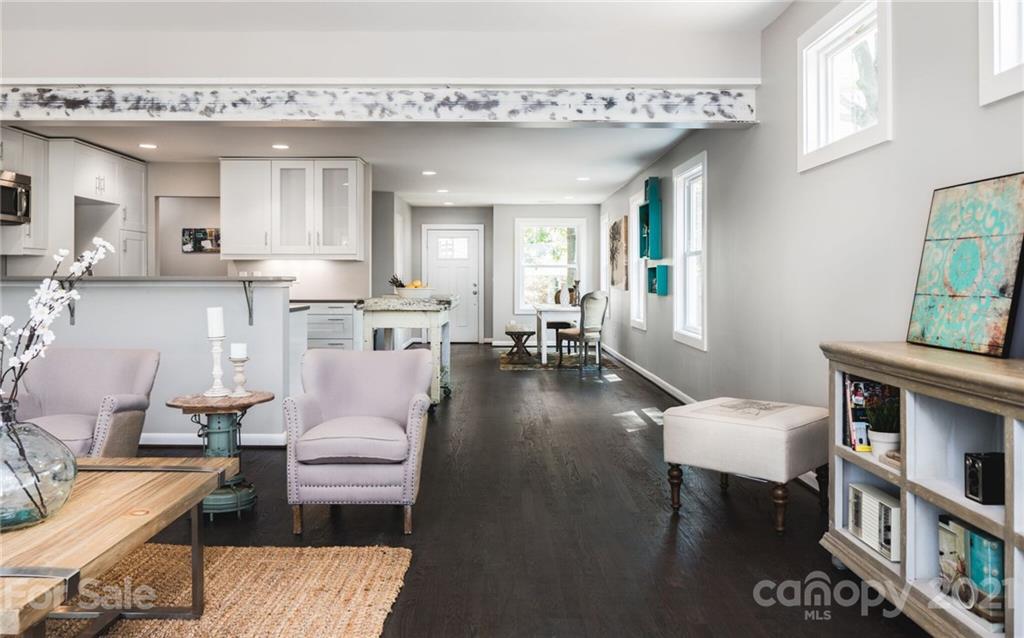 2133 Eaton Road Charlotte, NC 28205 - Photo 2 of 23 Gallery Image 2