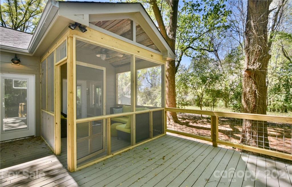 2133 Eaton Road Charlotte, NC 28205 - Photo 22 of 23 Gallery Image 22