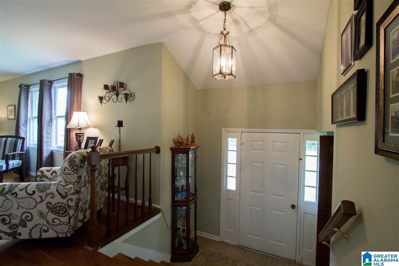 610 Valleyview Drive Pelham, AL 35124 - Photo 10 of 47