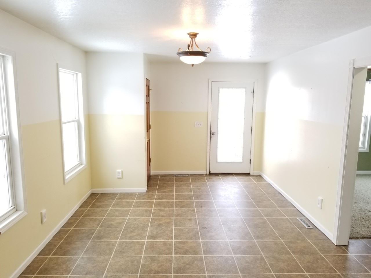 401 East Smith Road Bay City, MI 48706 - Photo 4 of 19