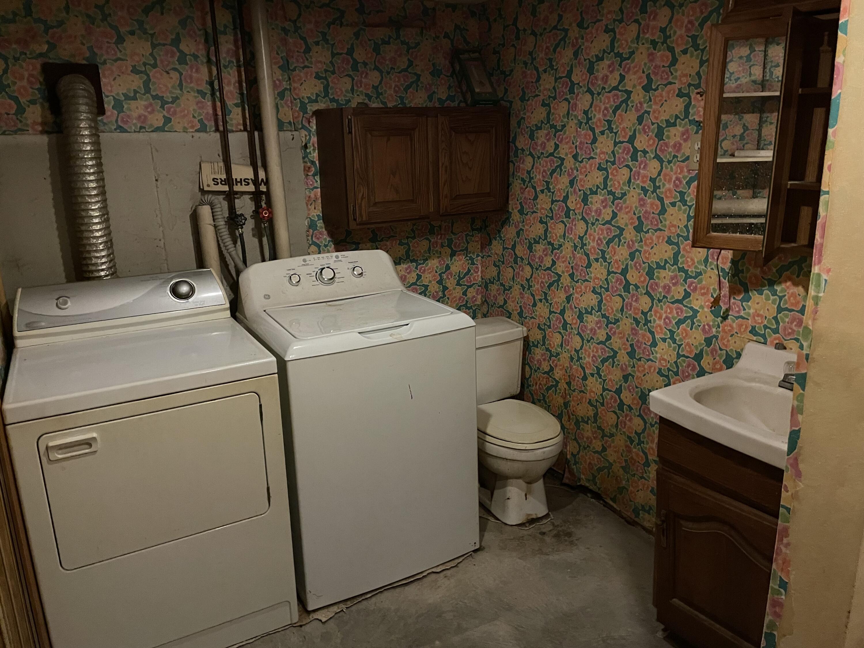 95 Mast Road Falmouth, ME 04105 - Photo 21 of 37 Bathroom #2