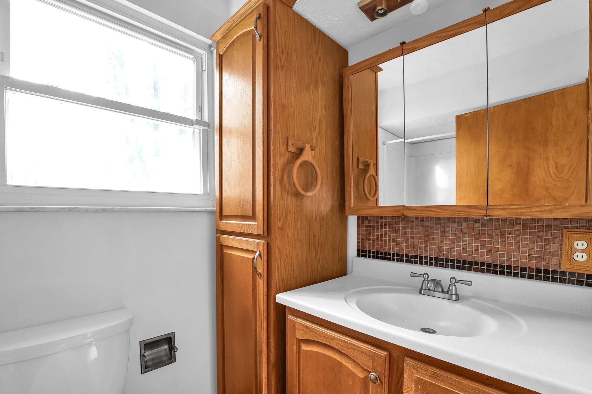 190 Inah Avenue Columbus, OH 43228 - Photo 25 of 38 19-web-or-mls-190-inah-ave