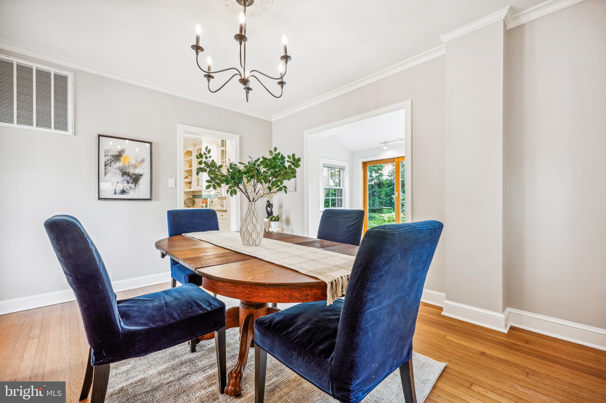 8904 Colesville Road Silver Spring, MD 20910 - Photo 14 of 94 Dining Room