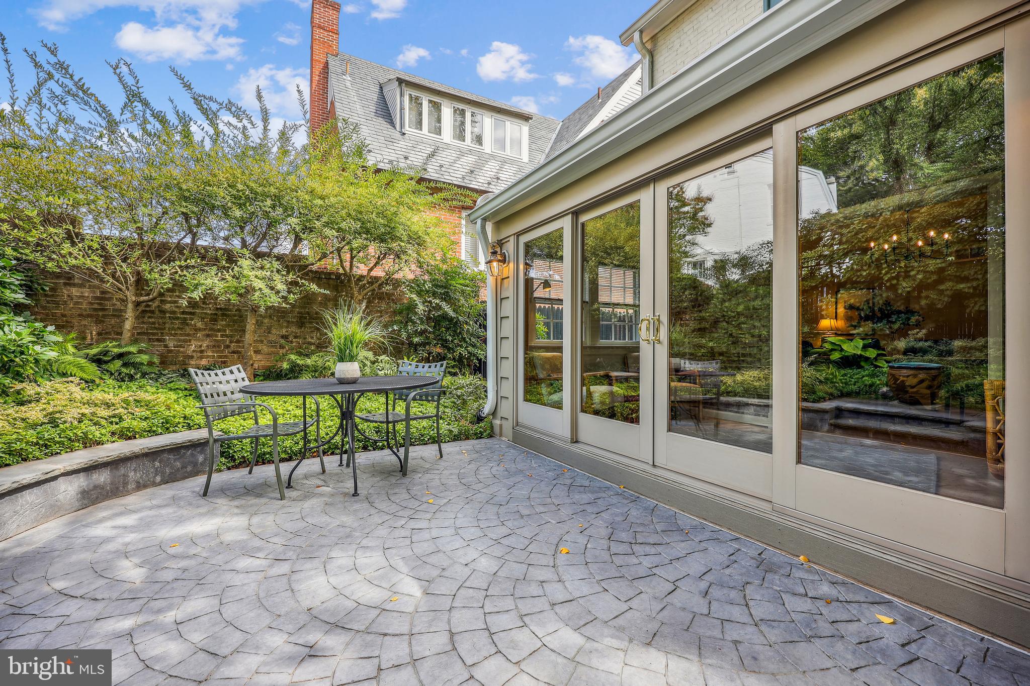 8904 Colesville Road Silver Spring, MD 20910 - Photo 19 of 94 Rear Patio