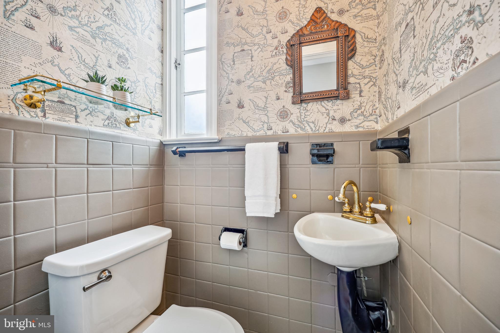 8904 Colesville Road Silver Spring, MD 20910 - Photo 37 of 94 Powder Room