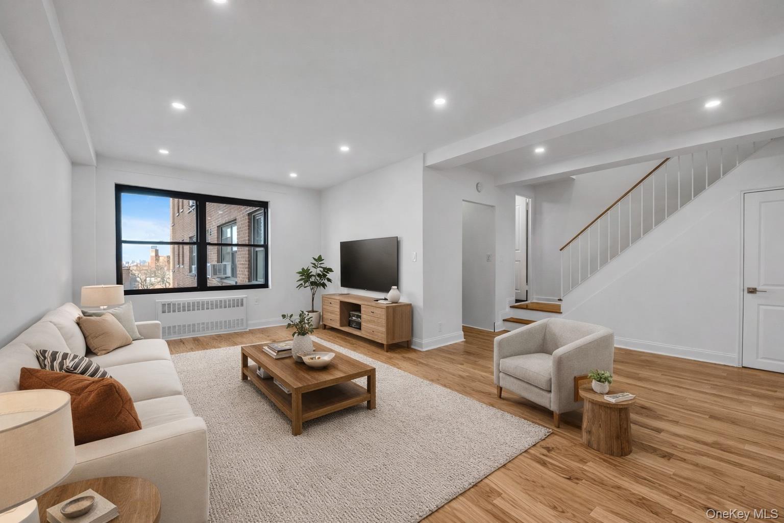 99-32 66th Road, Unit 7G Queens, NY 11374 - Photo 4 of 34