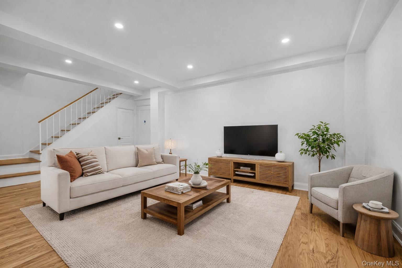 99-32 66th Road, Unit 7G Queens, NY 11374 - Photo 8 of 34