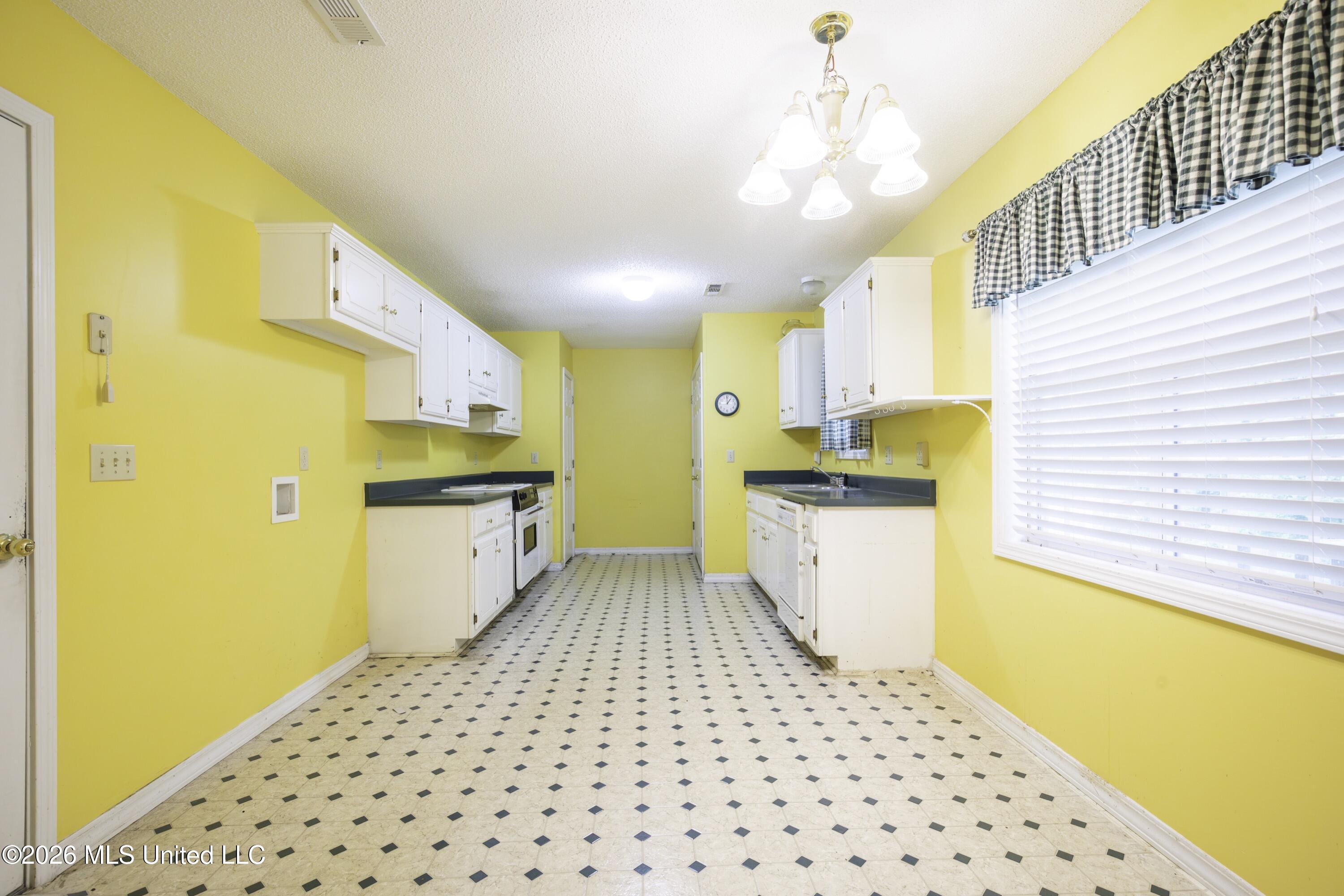 711 Lovers Lane Road Booneville, MS 38829 - Photo 10 of 33 LoversLane-14