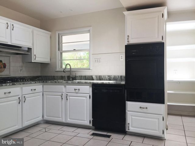 $599,900 | 4629 Guinea Road, Annandale, VA 22003