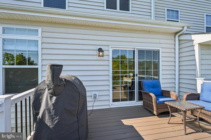41 Midsummer Drive Newtown Square, PA 19073 - Photo 21 of 23 Upper Deck off Kitchen