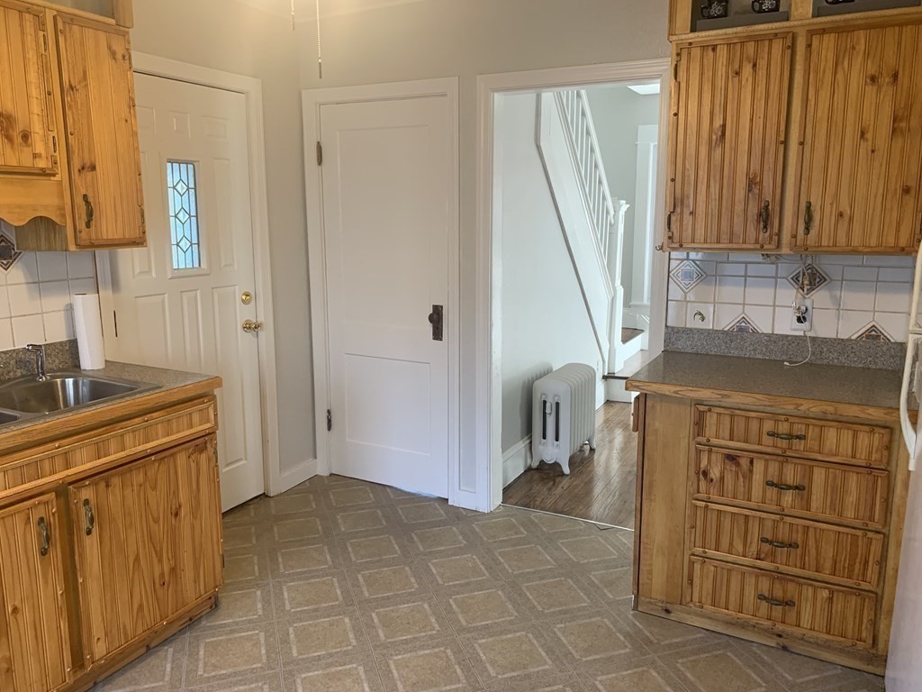 55 Fox Street West Springfield, MA 01089 - Photo 13 of 26 Gallery Image 13