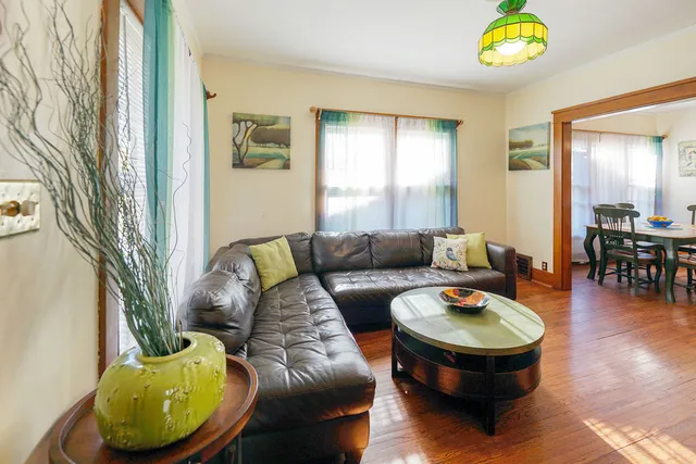 $280,000 | 149 South Gladstone Avenue, Aurora, IL 60506