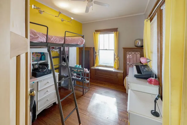 $280,000 | 149 South Gladstone Avenue, Aurora, IL 60506