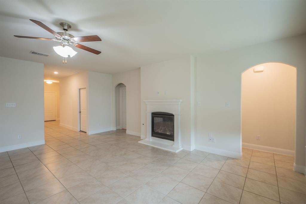 2808 Grizzly Road Aubrey, TX 76227 - Photo 8 of 25
