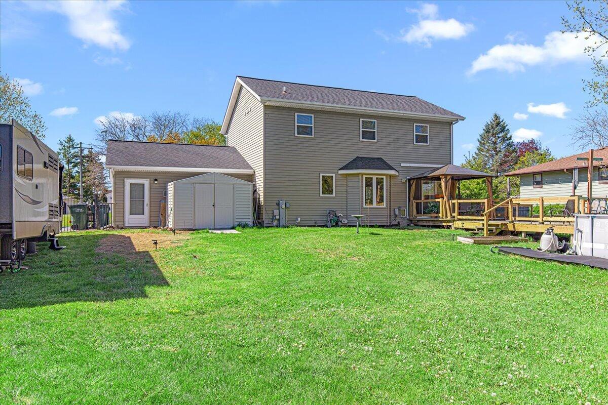 2350 East Sandy Acre Road West Bend, WI 53090 - Photo 38 of 42 Backyard