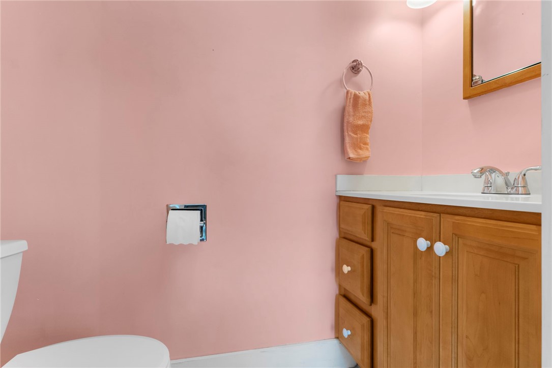 9 Ward Avenue Westerly, RI 02891 - Photo 19 of 39